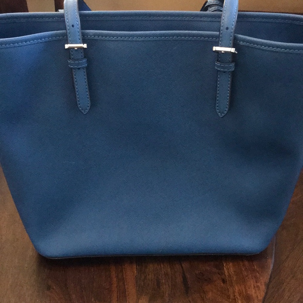 🔥 Michael Kors 🔥 - Picture 3 of 6
